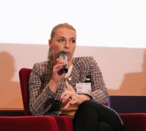 Panel transport intern Cristina Radu