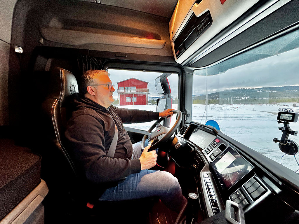 Scania 460R 2